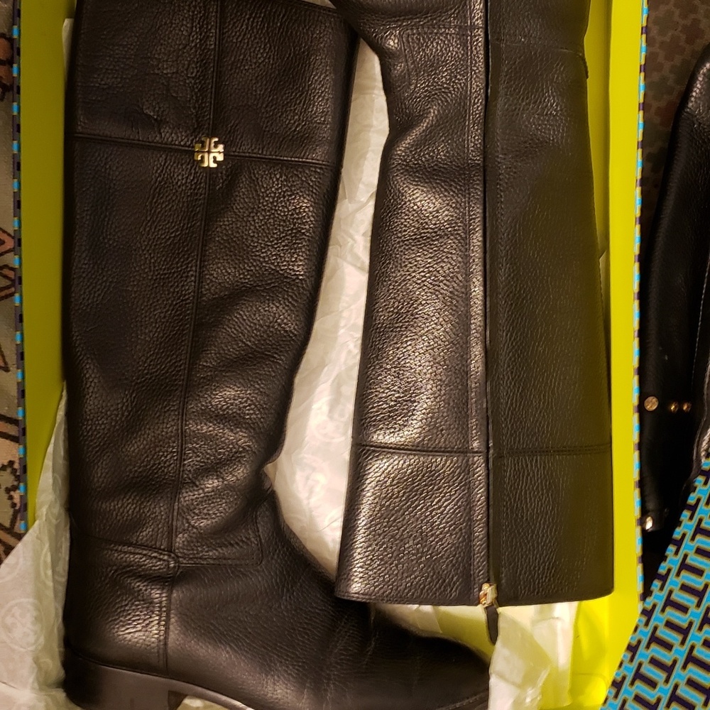Black leather Tory Burch riding boots